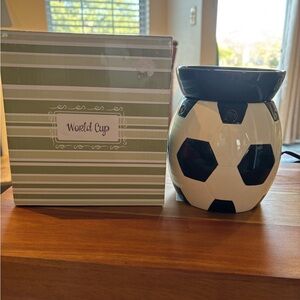 Scentsy World Cup Warmer